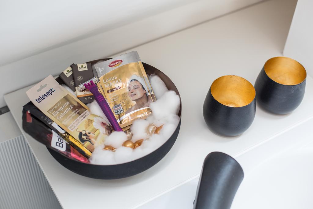 Private Wellness Suiten Mit Whirlpool Έσσεν Δωμάτιο φωτογραφία