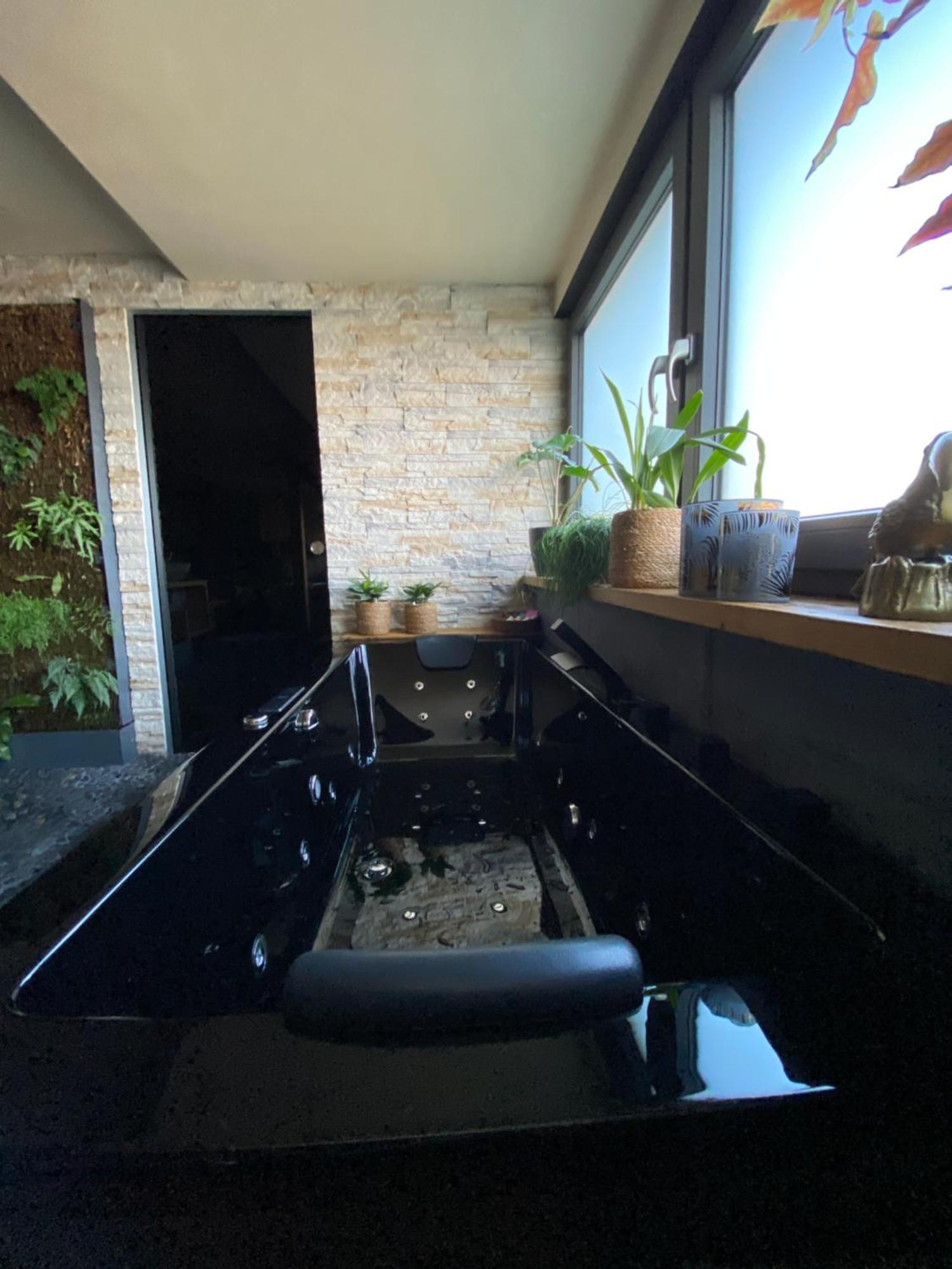 Private Wellness Suiten Mit Whirlpool Έσσεν Εξωτερικό φωτογραφία