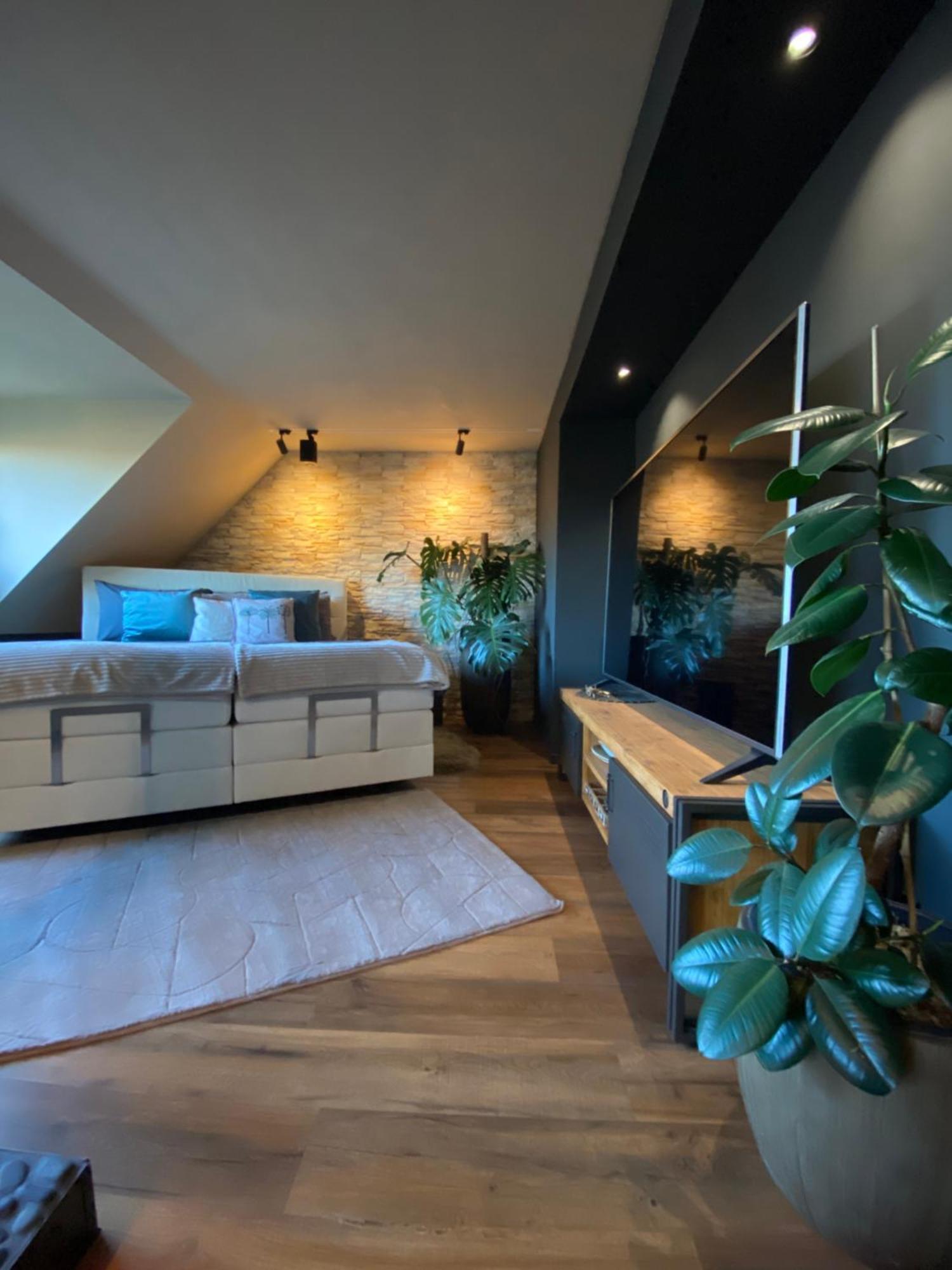 Private Wellness Suiten Mit Whirlpool Έσσεν Εξωτερικό φωτογραφία